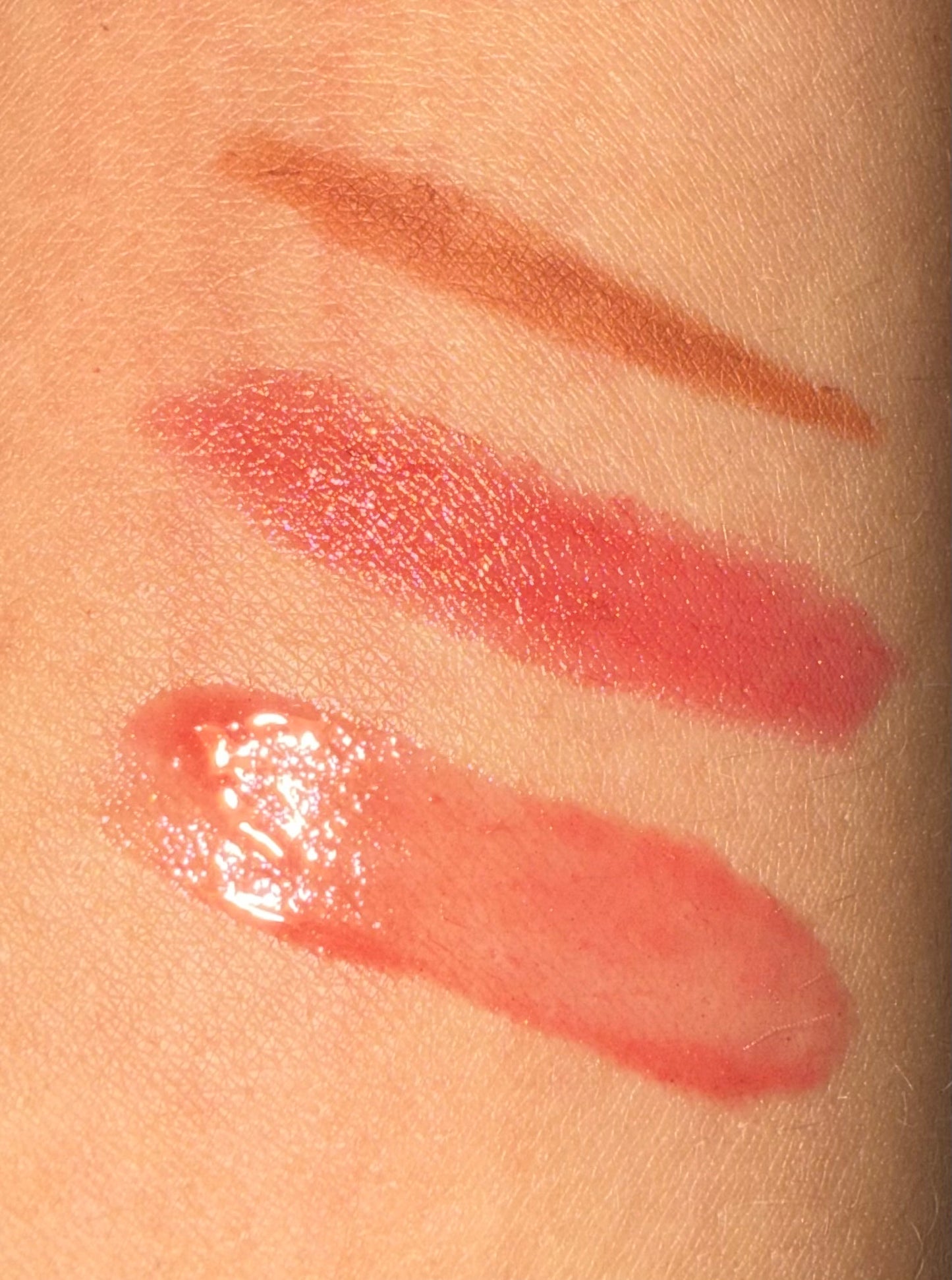 MAIDIE - WHAT THE LIP KIT